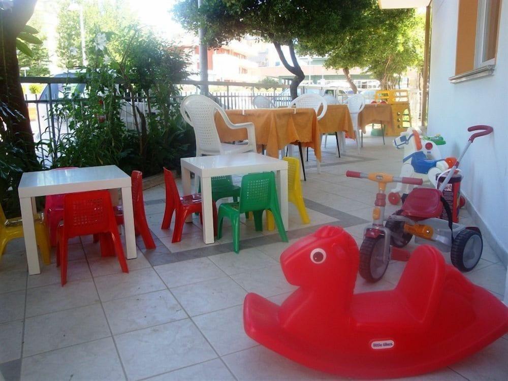 Hotel Graziana Riccione Eksteriør billede