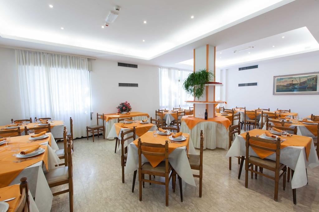Hotel Graziana Riccione Eksteriør billede