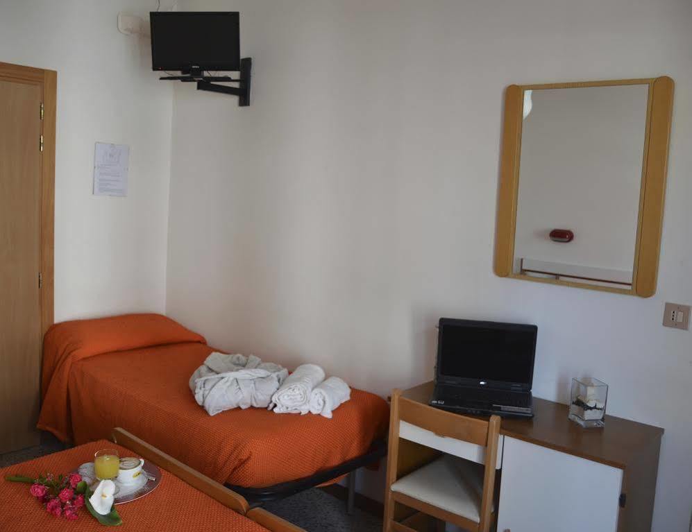 Hotel Graziana Riccione Eksteriør billede