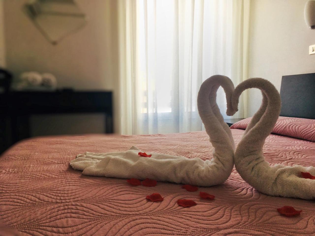 Hotel Graziana Riccione Eksteriør billede